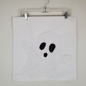 White Ghost Halloween Pillow Cover.